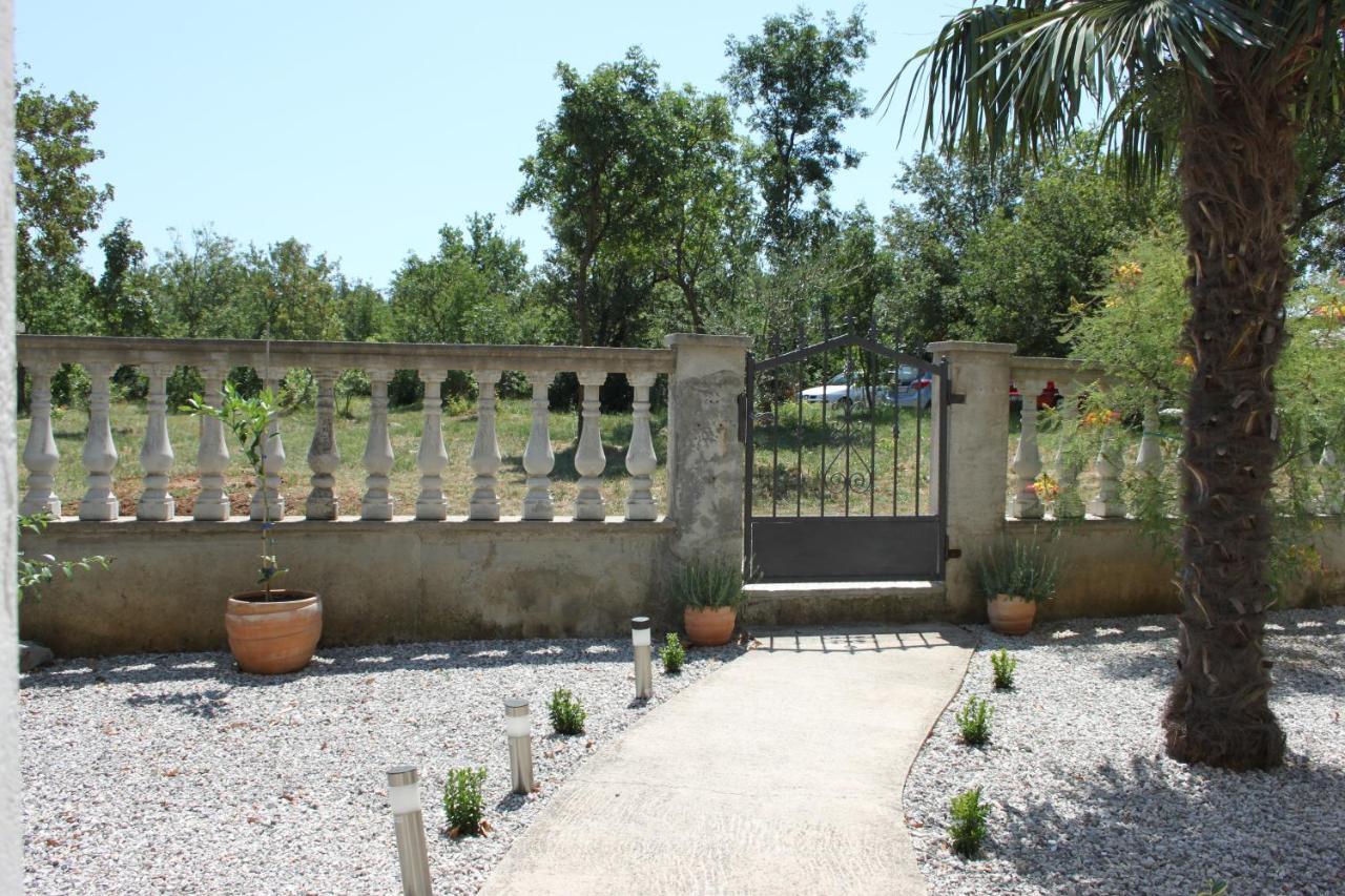 Apartmani Dienes Novi Vinodolski Exterior foto