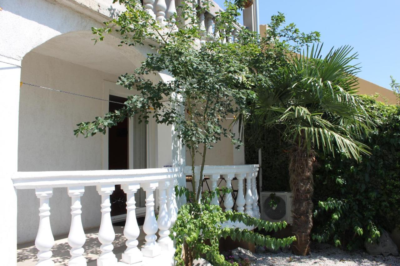 Apartmani Dienes Novi Vinodolski Exterior foto