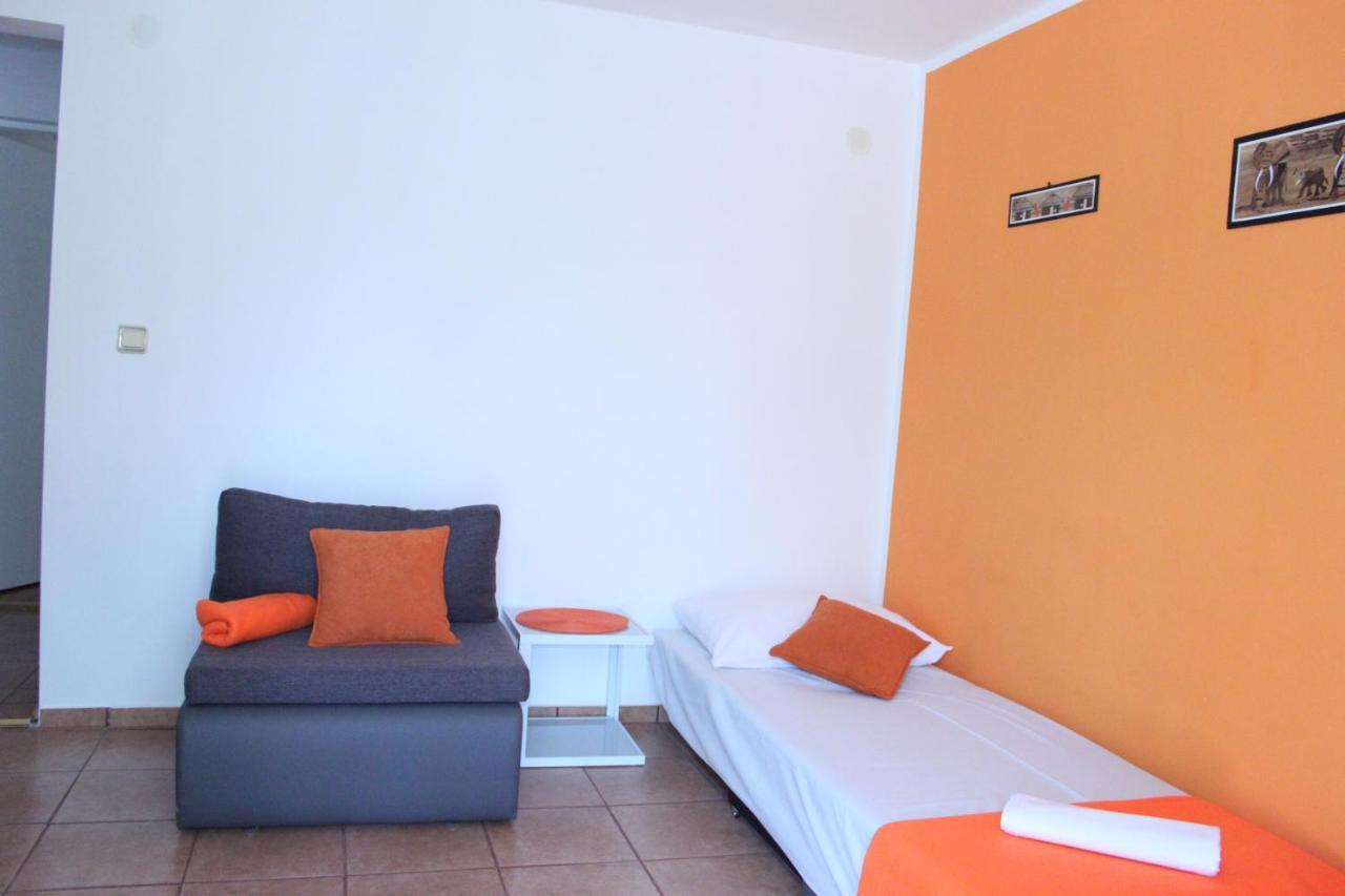 Apartmani Dienes Novi Vinodolski Exterior foto